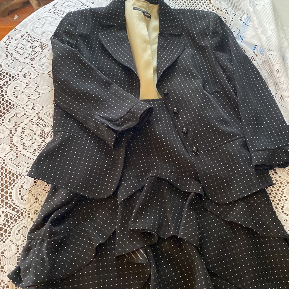 Sandra Angelozzi 2 piece skirt suit size Large / EU42